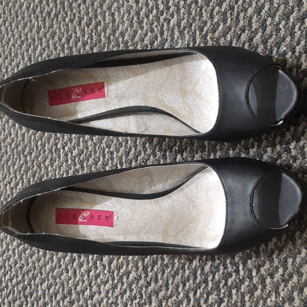 Pleaser pink label platform heels size 12